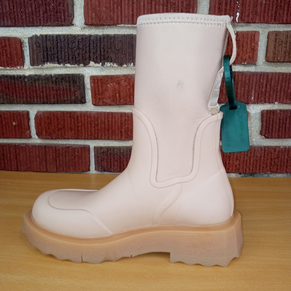 NWT Off-White c/o Virgil Abloh Sponge "For Rainy Days" Unisex Rainboots Natural - Picture 5 of 14